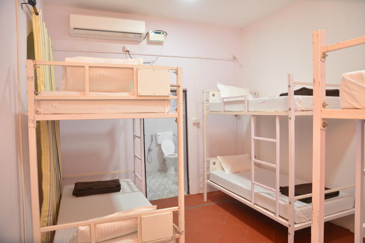 Folklore Hostel Goa Vagator Esterno foto