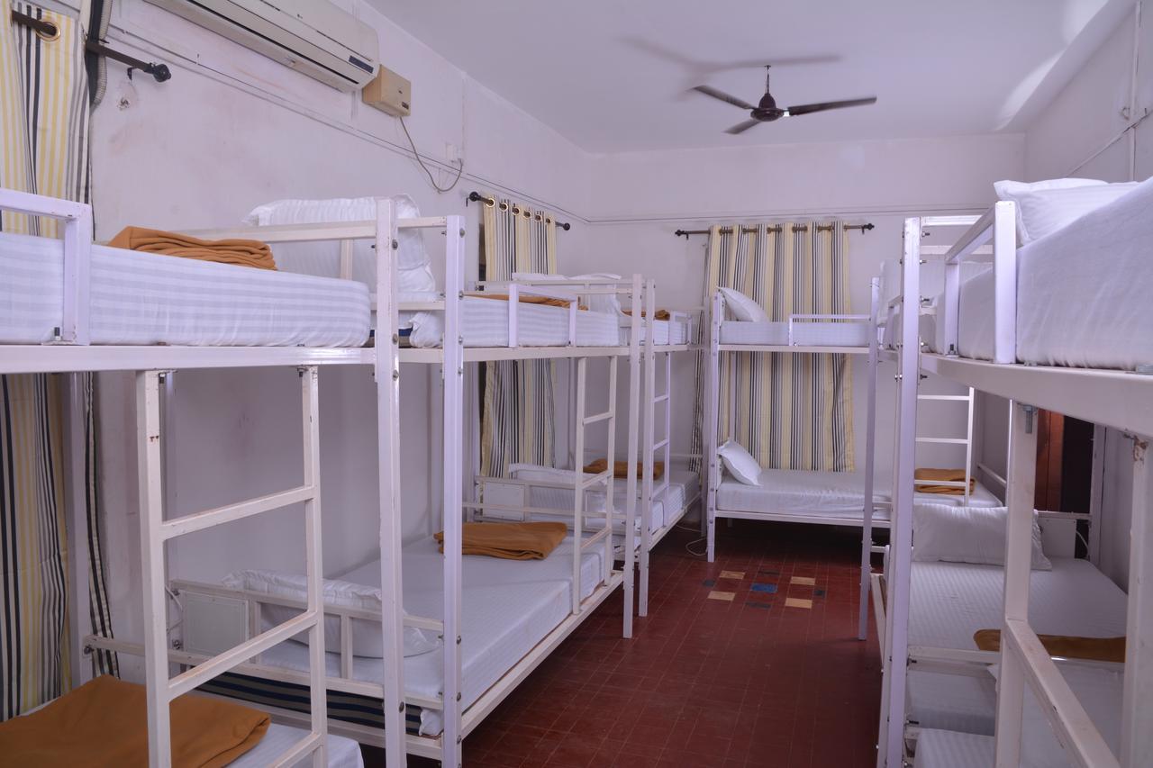 Folklore Hostel Goa Vagator Esterno foto
