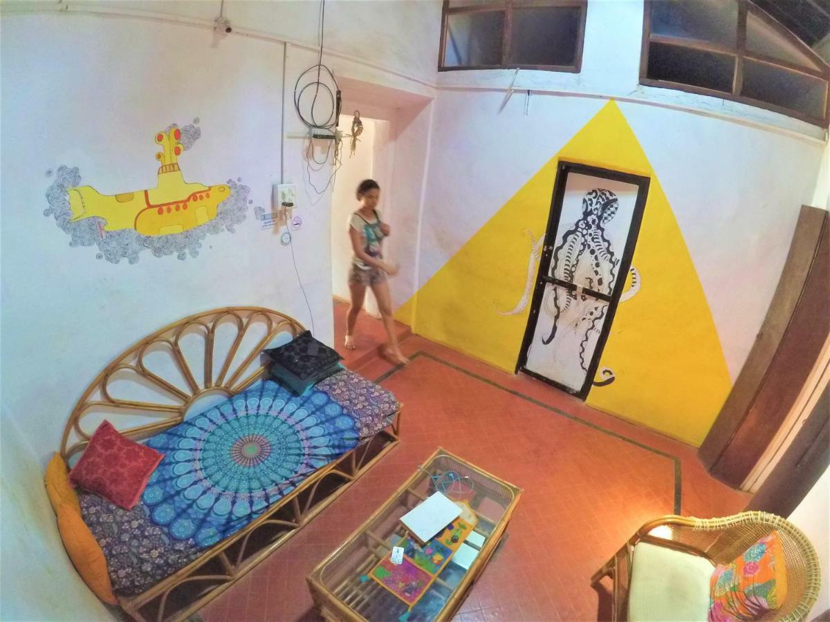 Folklore Hostel Goa Vagator Esterno foto