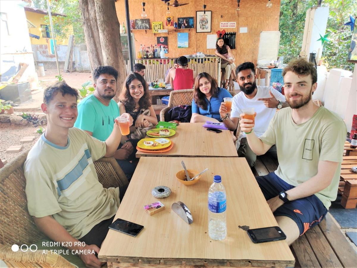 Folklore Hostel Goa Vagator Esterno foto